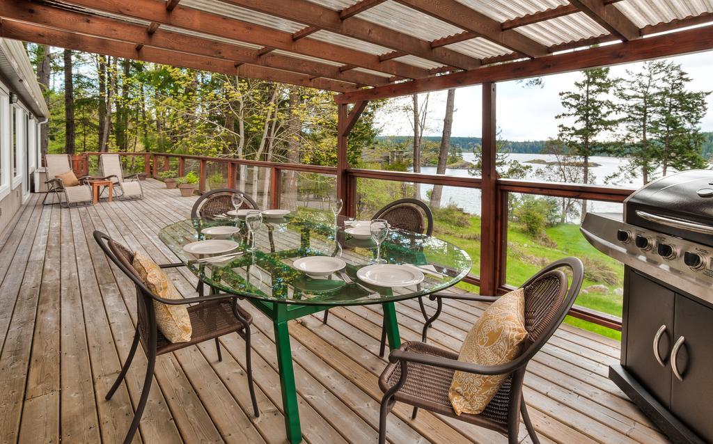 Gowlland Harbour Resort Heriot Bay Номер фото