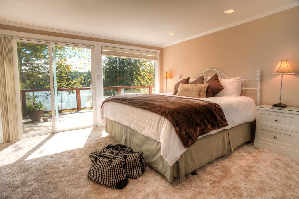 Gowlland Harbour Resort Heriot Bay Номер фото