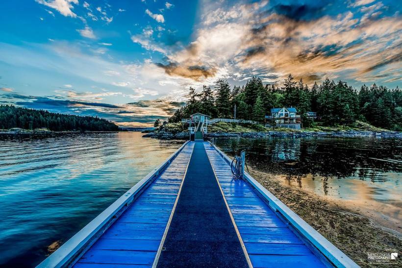 Gowlland Harbour Resort Heriot Bay Экстерьер фото