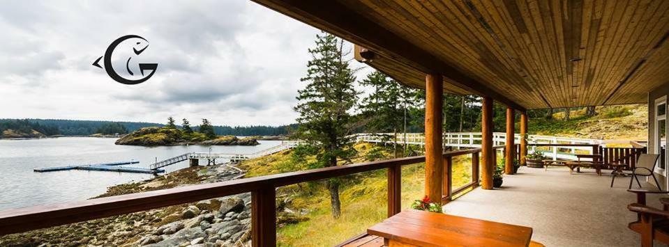 Gowlland Harbour Resort Heriot Bay Экстерьер фото